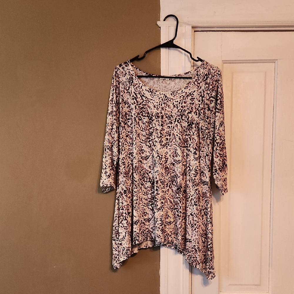 Rose & Olive Black and Red Patterned Tunic